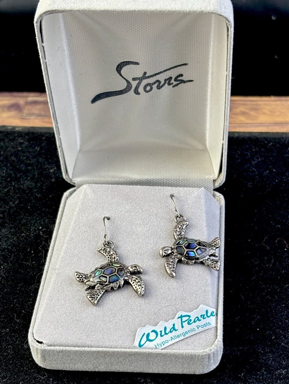 NEW Storrs Wild Pearle abalone Turtle Earrings Paua Shell . New in Box.